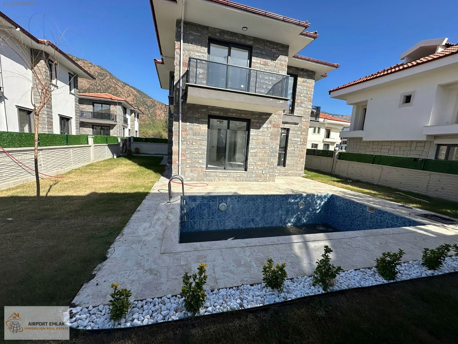 Airport Emlaktan Köyceğiz merkezde havuzlu Göl mabzaralı villa - MUĞLA KÖYCEĞİZ fotoğraf 3